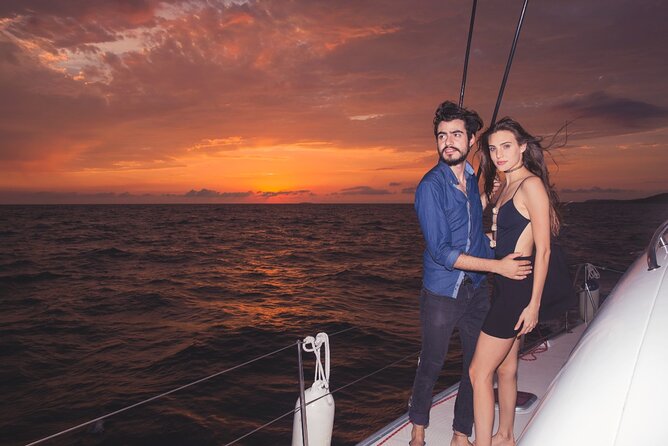 Luxury Sunset Cruise from Riviera Maya - Open bar and snacks: the vibe you should expect onboard