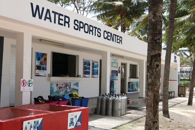 PADI Open Water Diver Course in Playa del Carmen - Building skills in the pool: the confined water phase