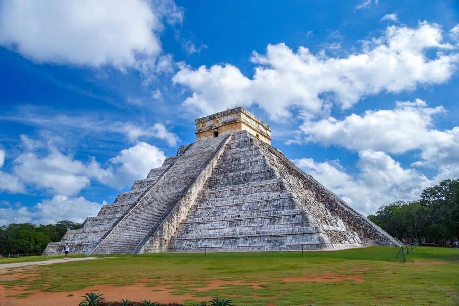 Playa del Carmen: Chichen Itza Early Tour with Expert Guide - Guides and drivers: why they can make or break the day
