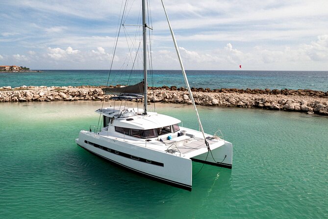 Private 40' Bali Catamaran – Drinks & Food Included - The Included Lunch Menu: Choices That Actually Matter
