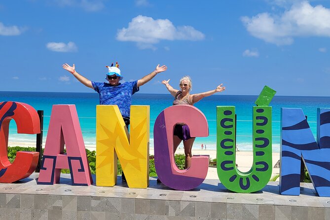 Private Cancun Shopping and City Tour - Plaza 28: a first shopping hit in downtown Cancun