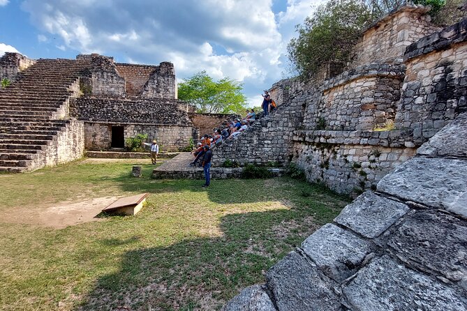 Private guide service in the archaeological zone of Ek Balam - Why a Private Tour Makes Ek Balam Easier (Not Just More Expensive)