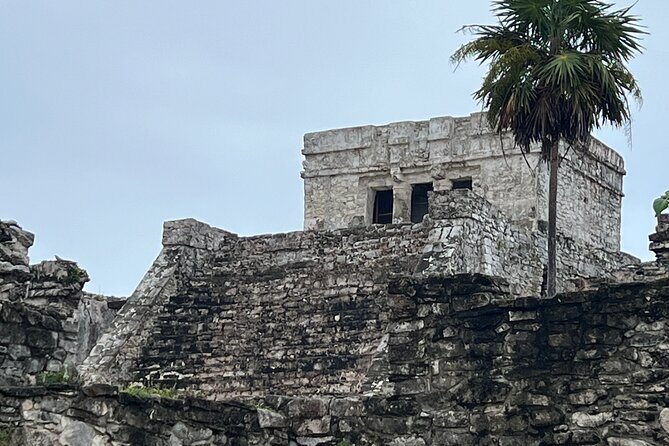 Private Half Day Tulum Ruins, Cave, Wood Sculpture with Lunch - Ven a la Luz sculpture: the quick photo stop you’ll actually use