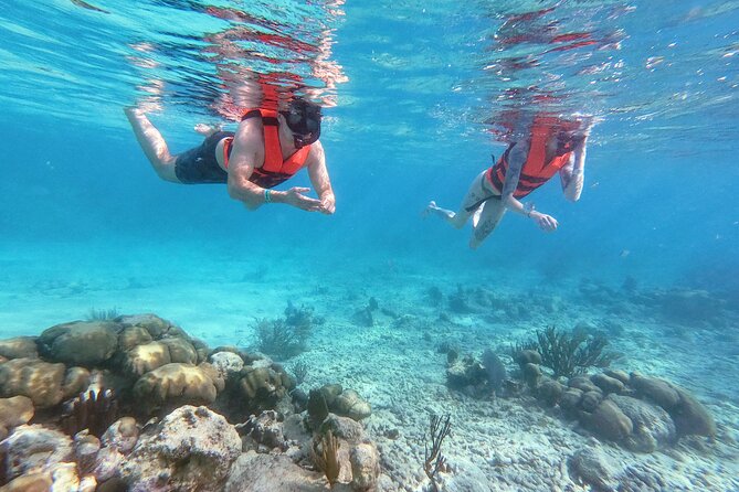 Private Tour Tulum Ruins and Snorkeling in National Park - How the Tour Handles the Water: Boat Photos Before Snorkeling