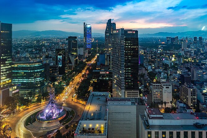 Private Transfer Mexico City Airport MEX to Mexico City - The timing reality: 60-minute pickup window and flight delays