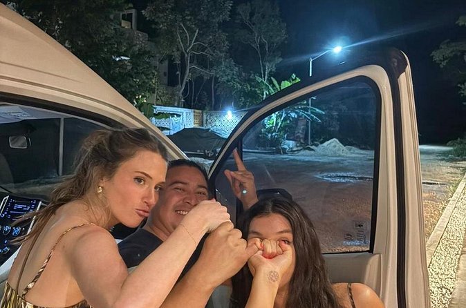 Private transportation to/from Tulum Airport (TQO) - English Support and a Private Group Setup