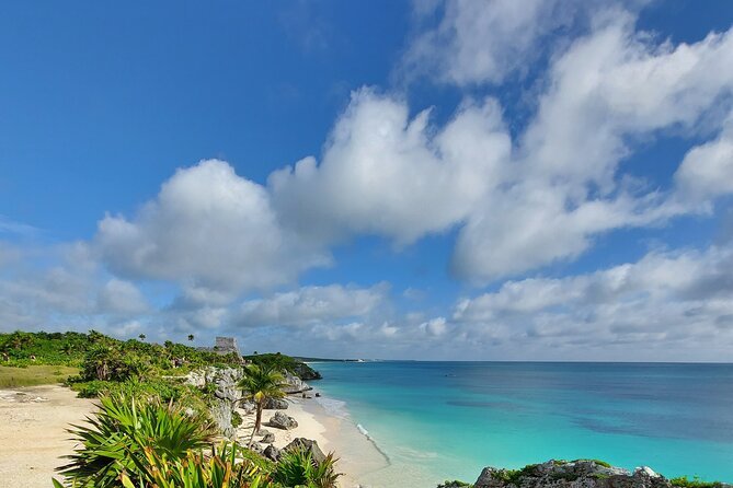 Private Tulum & Cenotes tour - Tulum Archaeological Site: views, ruins, and a guide who connects dots