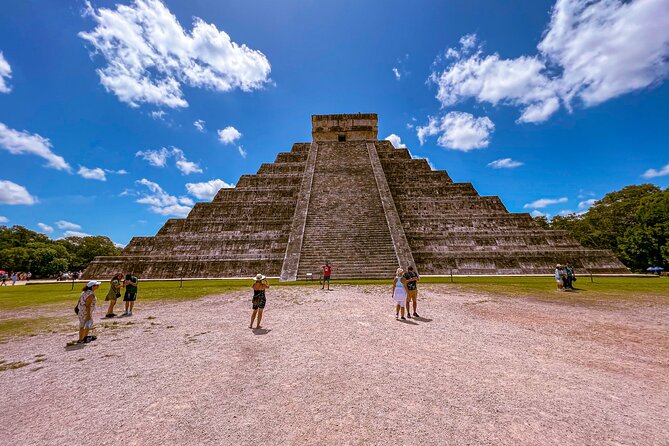 Private World Wonder Discovery Tour in Chichen Itza, Cenote and Valladolid - Valladolid on foot: colonial streets plus a real meal