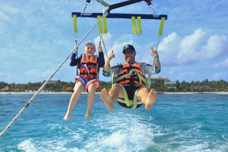 Riviera Maya: Parasailing Tour with Beach Club Access - Weather and wind: why your day may change