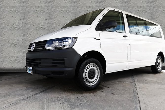 Safe Trip: One Way Cancun / Riviera Maya Shuttle Hotel / Airport / Hotel - Entering Cancun Airport Without the Driver-Hunt