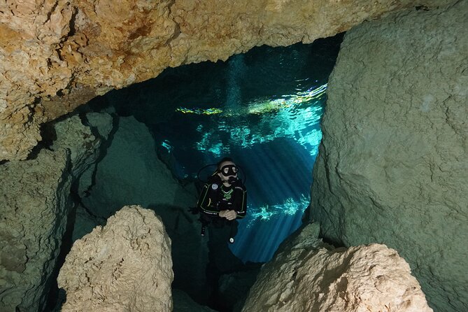 Scuba Diving in Cenote Kukulkan from Playa del Carmen - Two underwater sessions on different lines: how the day unfolds