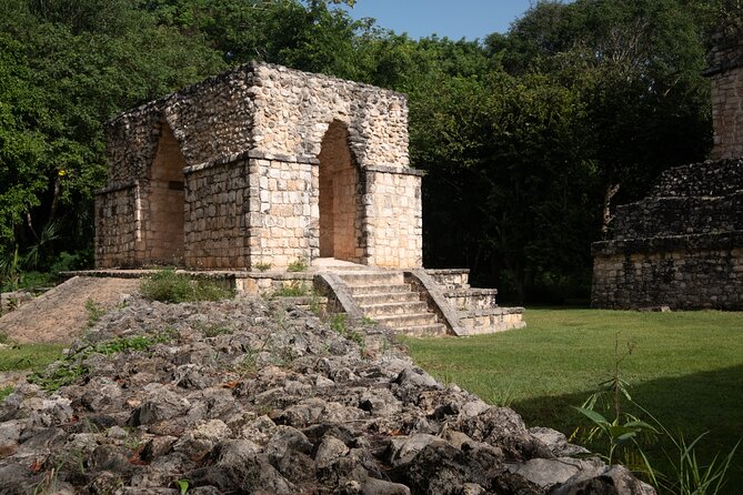 Self-Guided Audio Walking Tour of Mexico’s Ek Balam - The Acropolis, Hieroglyphic Serpents, and the Tomb: Where the Details Matter