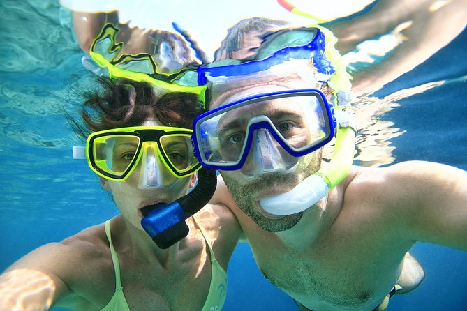 Snorkeling in Isla Mujeres, Luxury Sailing- PRIVILEGE - Lunch on the catamaran: vegan and gluten-free options that actually matter