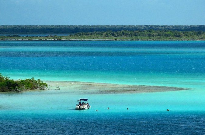 Tour To Bacalar And The Lagoon Of The 7 Colors From Playa Del Carmen And Riviera - Price and logistics at $190: where the money goes