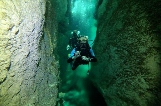 Try dive in beautiful Casa cenote for 2 people - Underwater Session #2: Getting More Out of the Same Beautiful Cenote