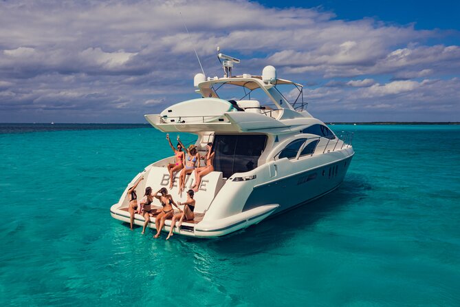 Tulum All Inclusive 4h – Luxury 58' Azimut Yacht - Crew You’ll Remember: Captain Bernardo and the Team