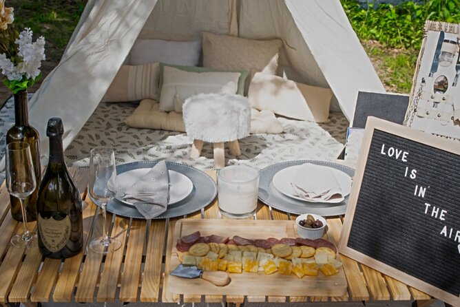 Tulum Beach Luxury Picnic Experience - Wine, water, and requestable add-ons (cheese, fruit, more)