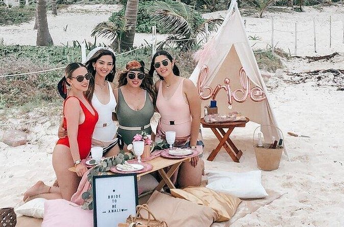 Tulum Beach Luxury Picnic Experience - Games, music, and the custom letter board: making it feel like your day