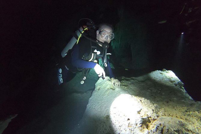 Tulum cenote diving. The ultimate experience in scuba - Lunch after the caves: why the taco stop matters