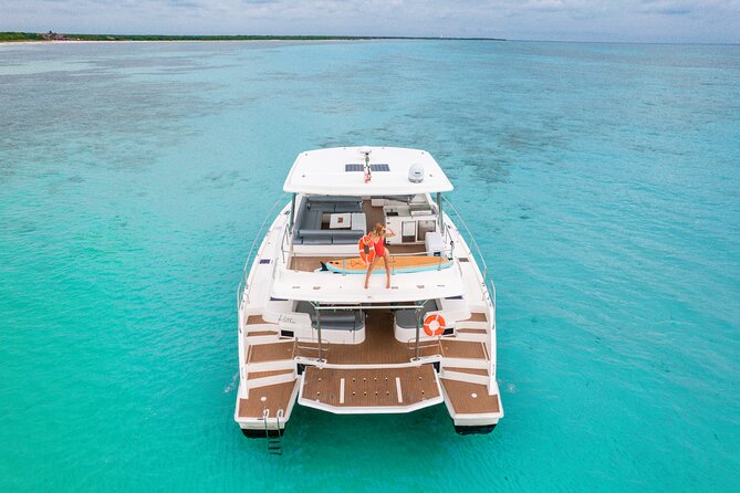 Tulum: Leopard 51′ Yacht with Gourmet Dining & Water Toys - Gourmet dining on a boat: snacks, a main choice, and dessert