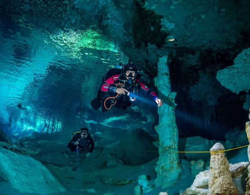 Tulum : Scuba in 2 cenotes including a deep one Pit Dos Ojos - Dos Ojos: formations, bat-cave vibes, and those light patterns