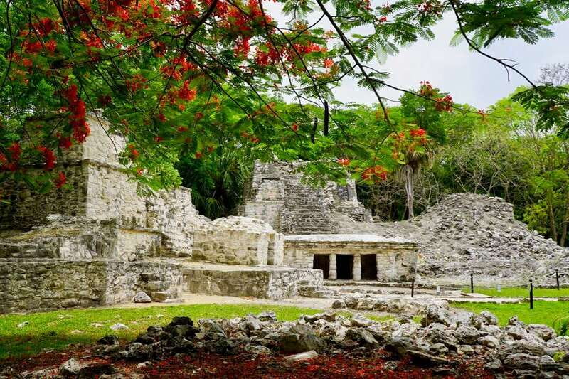 Tulum: Sian Ka'an Lagoons and Cenote Escondido Tour - Cenote Escondido: Snack, Optional Snorkel, and a Quick Refresh
