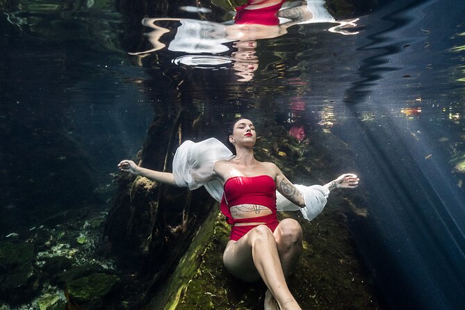 Underwater Photo Shoot Experience in Cenote - Cenote photo shoot in Playa del Carmen: the flow of your 2.5 hours