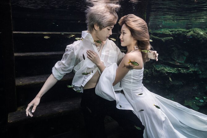 Underwater Photo Shoot Experience in Cenote - Photos and video clips: what “professional” means here