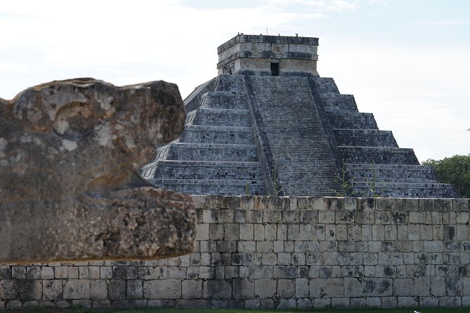 VIP Chichen Itza Private Tour - Valladolid lunch in the main square: local flavor over tourist filler